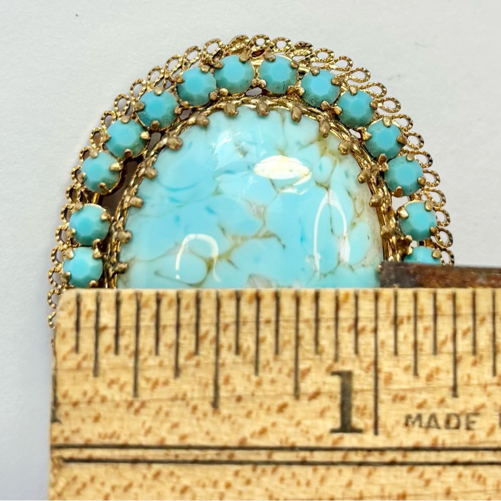 Vintage Austrian Hubble Glass Cabochon Turquoise and Gold Brooch - Picture 8 of 8